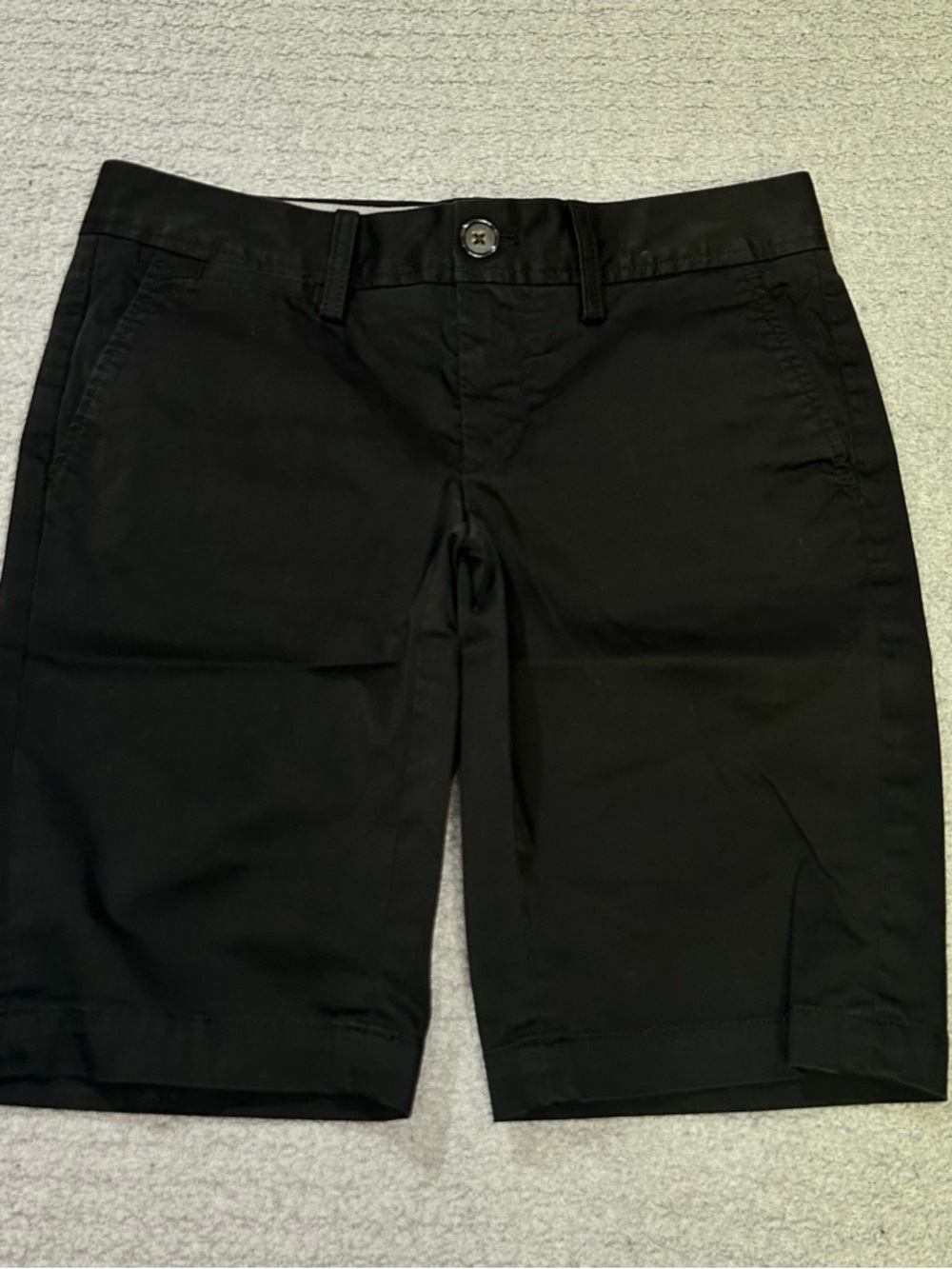 Banana Republic Chino Shorts 2 Black Stretch Mid Rise Preppy Quiet Luxury Classy